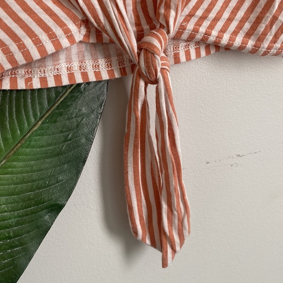 🌿3 for $25🌿 TWIK Pink and White Striped Tie Front Cropped Tee - Picture 5 of 7